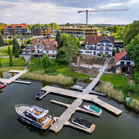 Pratum 22 * Mikołajki